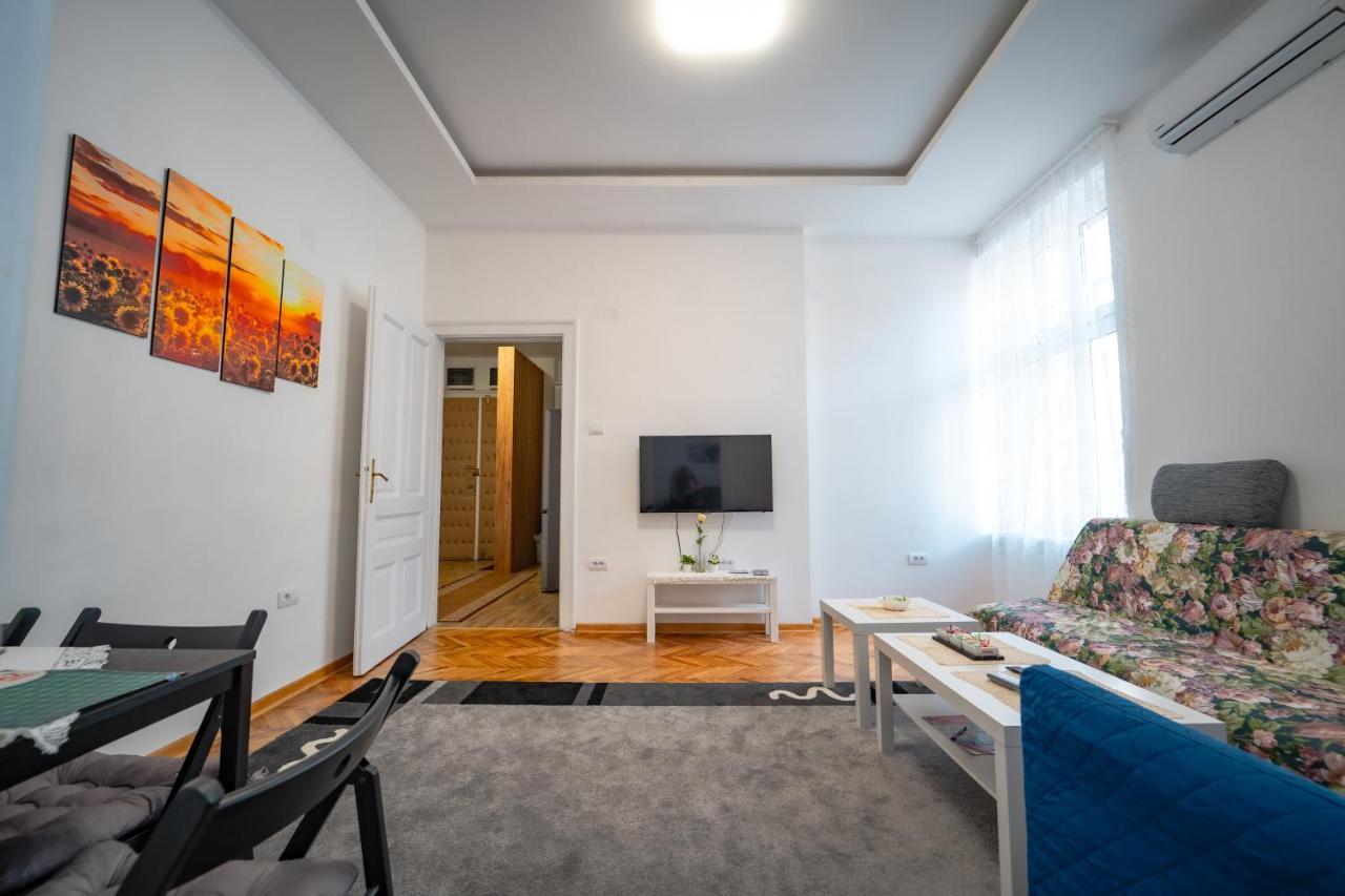 Botanical9, Belgrade Centre, 2 Bedroom Apartment Esterno foto